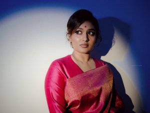 prayaga-martin-latest-photoshoot-in-red-saree-004