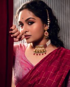 prayaga-martin-latest-pics-in-new-look-003