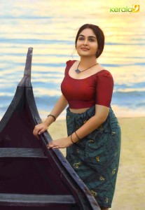 prayaga-martin-mundu-photos-02175