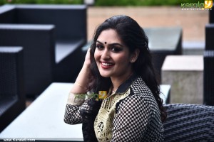 prayaga-rose-martin-photo-gallery-600-00297
