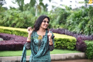 prayaga-rose-martin-photos-100-0204