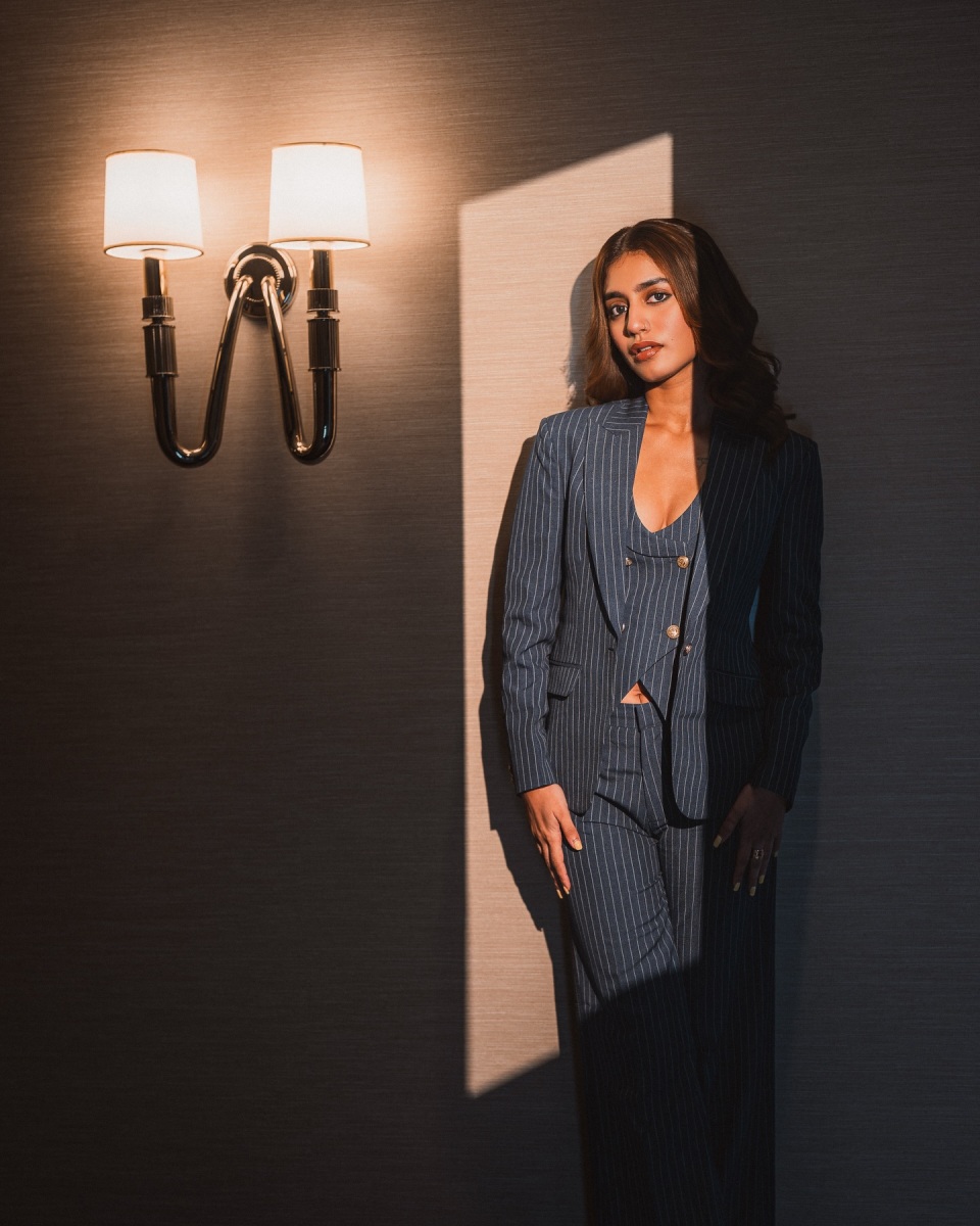 actress-priya-varrier-in-trending-fashion-outfit-photos-002