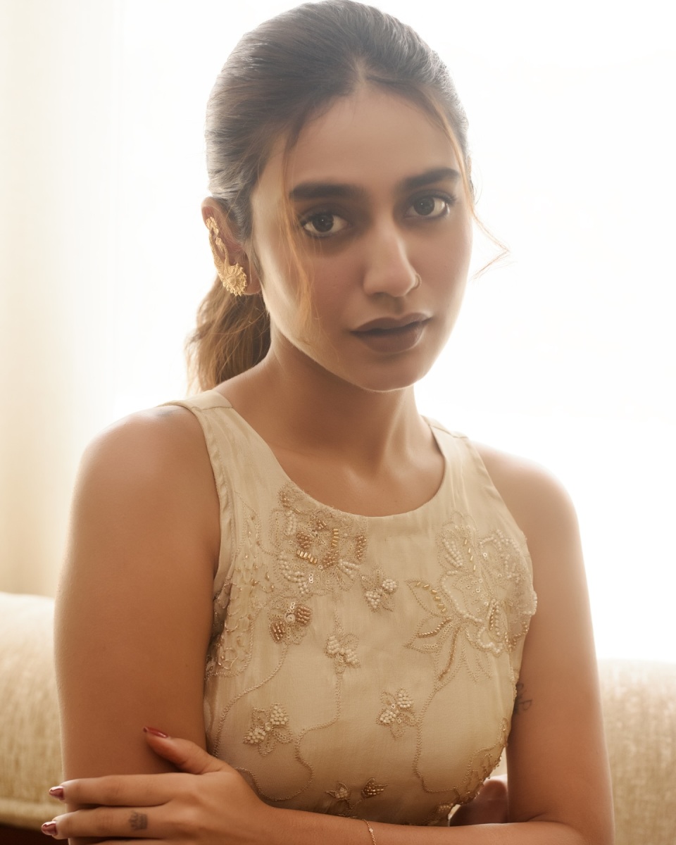 actress-priya-varrier-latest-photos-in-new-makeup-015