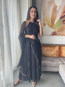 1_priya-varrier-latest-photos-002