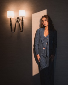 actress-priya-varrier-in-trending-fashion-outfit-photos-002