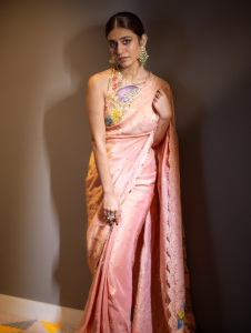 actress-priya-varrier-latest-photos-in-new-makeup-010