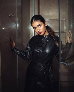 priya-prakash-varrier-in-bathtub-photos-004