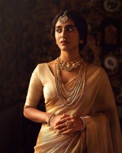 priya-prakash-varrier-in-hindu-bride-look-photos
