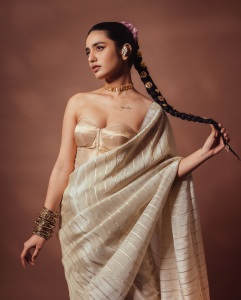 priya-prakash-varrier-in-light-golden-colour-saree-with-shoulderless-blouse-photos-002