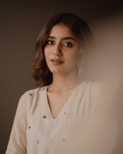 priya-prakash-varrier-in-peach-colour-churidar-for-ethnic-photos