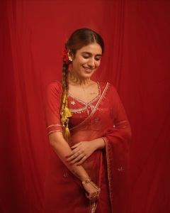 priya-prakash-varrier-in-red-outfit-latest-photos-003