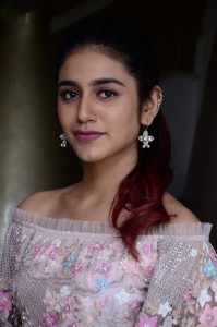 priya-prakash-varrier-latest-photos-21-011
