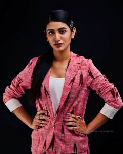 priya prakash varrier latest photoshoot-001