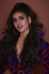 priya-prakash-varrier-latest-photoshoot-in-viral-look-002