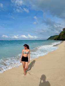 priya-varrier-beach-outfit-ideas-photos-003