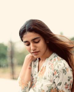 priya-varrier-glamour-photoshoot-pics-011