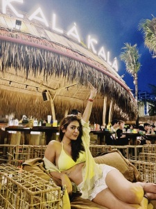priya-varrier-hot-look-style-photos-001
