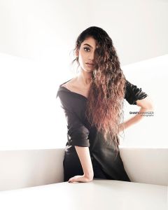 priya varrier images-002