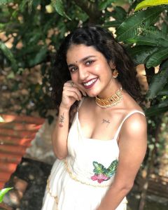 priya varrier images-004