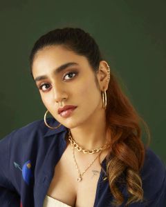 priya-varrier-in-ambica-kukrety-making-photos-003