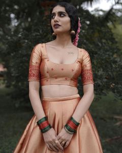 priya-varrier-in-kerala-style-pattu-pavada-by-pranaah