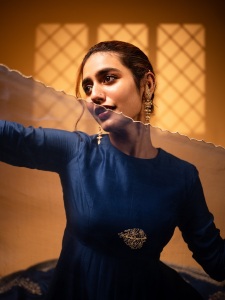 priya-varrier-in-navy-blue-anarkali-party-wear-churidar-photos-001