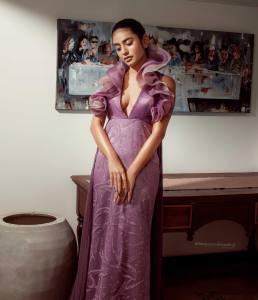 priya-varrier-in-v-neck-gown-photos-004