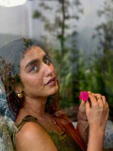 priya-varrier-latest-images-003