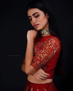priya varrier latest photos-001