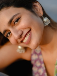 priya-varrier-latest-photos-in-different-outfits-ideas-004