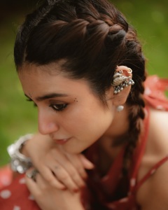 priya-varrier-latest-photos-in-different-outfits-ideas-028
