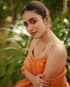 priya-varrier-latest-photoshoot-photos-003