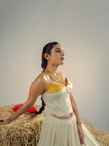 priya-varrier-latest-vishu-photoshoot-photos-009