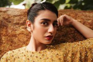 priya-varrier-new-add-shoot-photos-001