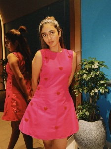 priya-varrier-new-outing-outfit-photos-007