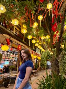 priya-varrier-new-outing-outfit-photos-014