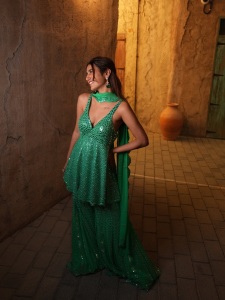 priya-varrier-photoshoot-outfit-ideas-012