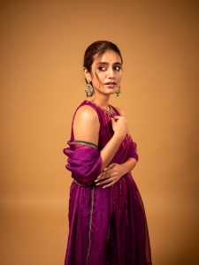 priya-warrier-in-violet-colour-party-wear-dressing-ideas-photos-003