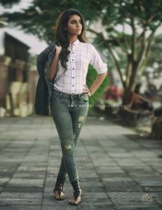 priya-warrier-latest-photos-44
