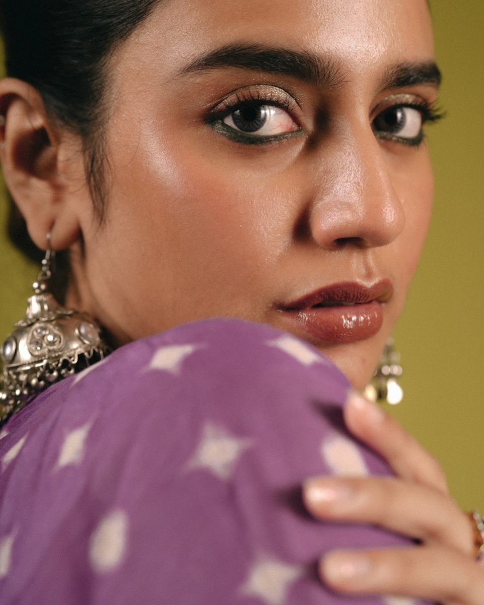 priya-varrier-in-violet-long-length-top-with-palazzo-pants-outfit-photos-006