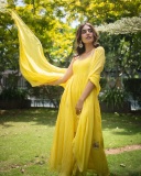 priya-prakash-varrier-in-yellow-latest-trend-churidar-style-photos-001