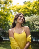 priya-prakash-varrier-in-yellow-latest-trend-churidar-style-photos-002