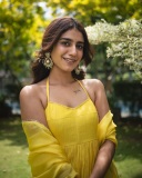priya-prakash-varrier-in-yellow-latest-trend-churidar-style-photos-003