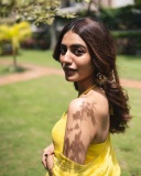priya-prakash-varrier-in-yellow-latest-trend-churidar-style-photos-005