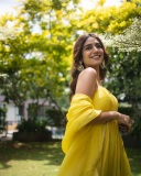 priya-prakash-varrier-in-yellow-latest-trend-churidar-style-photos-008
