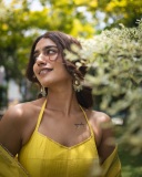 priya-prakash-varrier-in-yellow-latest-trend-churidar-style-photos