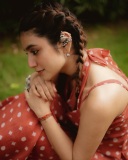 priya-varrier-latest-photos-in-different-outfits-ideas-036