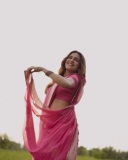 priya-warrier-in-wedding-function-outfit-and-look-ideas-photo-001