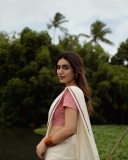priya-warrier-in-wedding-function-outfit-and-look-ideas-photo-012