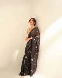 priya-warrier-in-wedding-function-outfit-and-look-ideas-photo-022